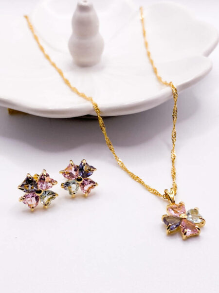 Gold Beauty Clover Set